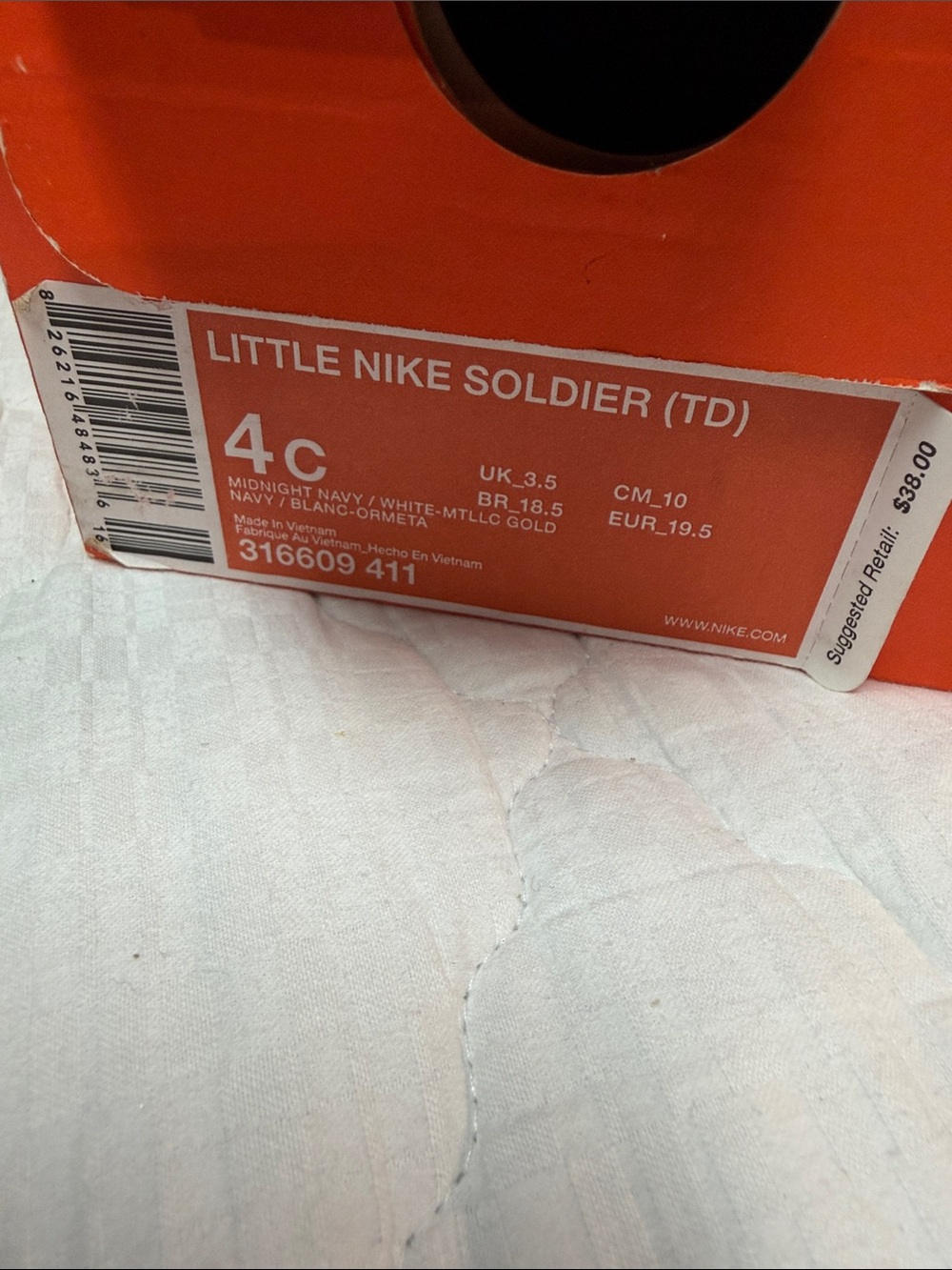 Nike Kids Black, Gray & Red Low-Top Sneakers - Picture 4 of 4
